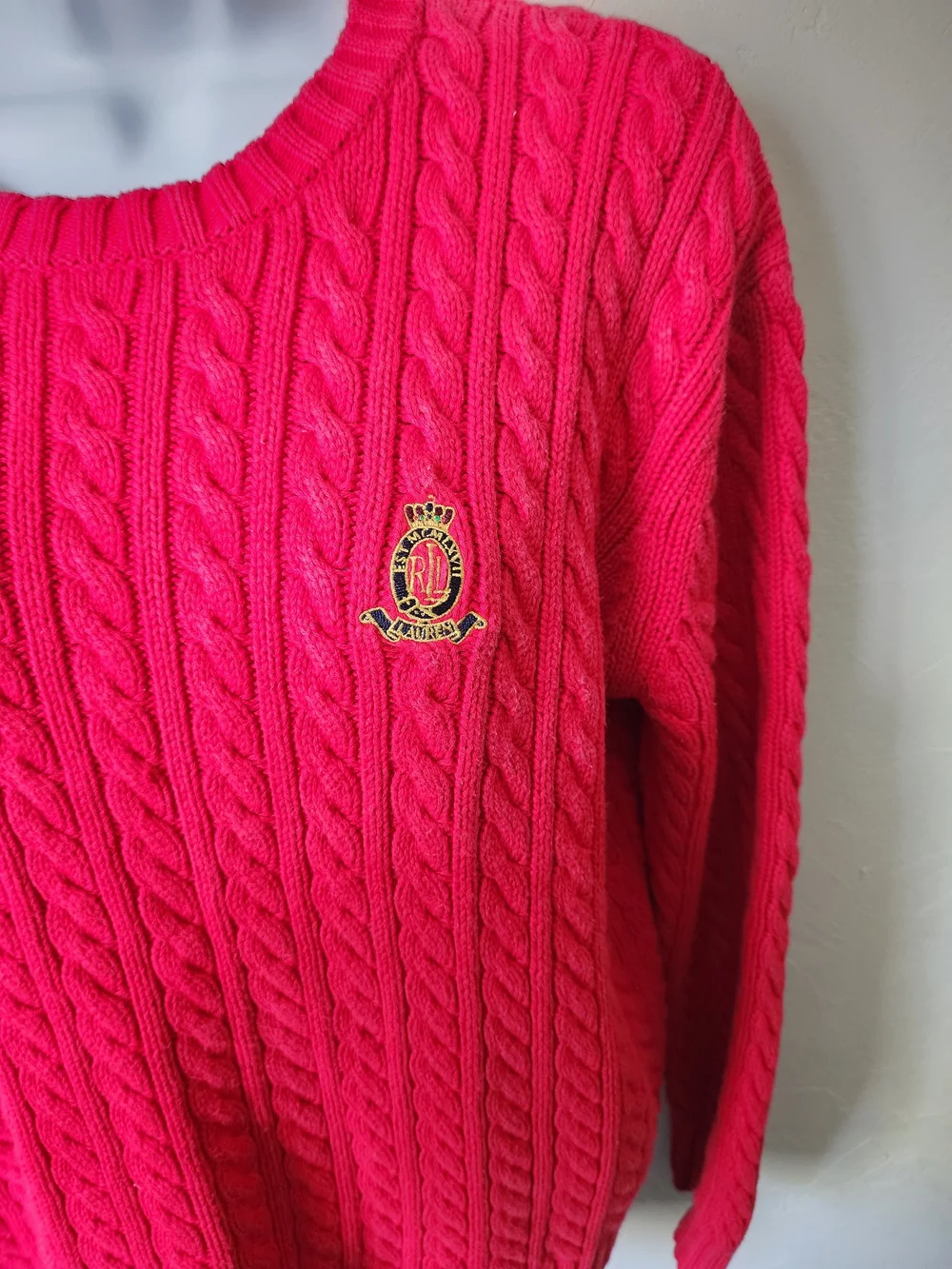 Classic Cable Knit Women's Sweater - Red Size Large - Picture 4 of 6